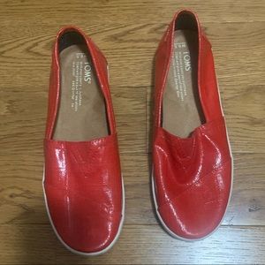 TOMS shoes